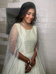 Pista Green Net Gown