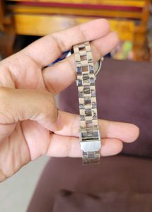 Sale🥳🥳new silver watch women's