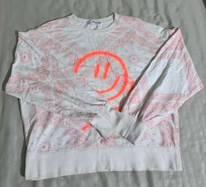Stylish Graphic Sweatshirt
