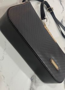 Chic Black Crossbody Bag