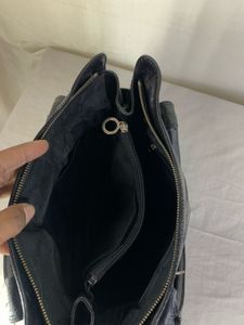 SSAMZIE Vintage Black Croc-Embossed Shoulder Bag