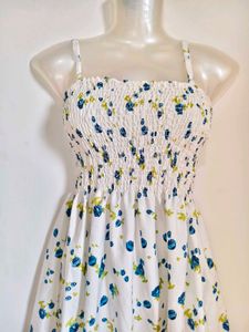 🔥 BUY 1, GET 1 FREE🔥Floral Smocked Midi Dress