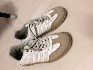 Samba Sneakers