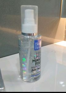 With Free Gift Combo Makeup Fixer And Strobe Cream