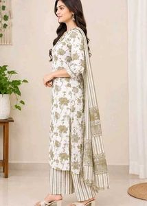 Elegant Floral Print Kurta Set with Dupatta