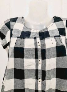 Cute Black &amp; White Checkered Tunic Top