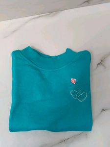 Girls winter sweat shirt