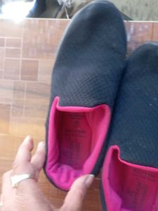 XOXO Comfort Shoes - Size 7