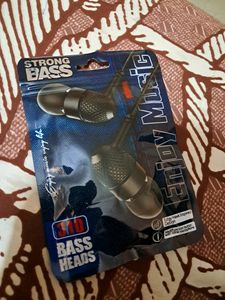 Earphone/Headphone 3.5mm Jack With Mic Unused