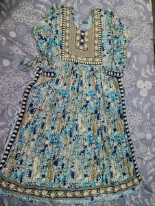Nayra Cut Kurti With Dupatta