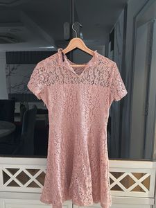 Ginger Elegant Lace Dress, Knee length Bust-34 L