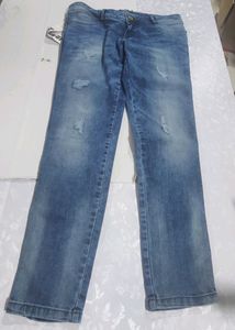 Tokyo Talkies Women's Casual Jeans. New With Tag