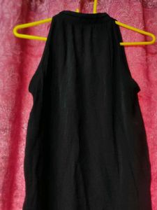 Sleeveless Black Tank Top