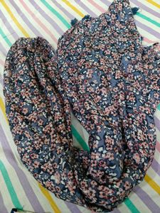 (New)Floral Scarf Combo of 2 🎀🎀