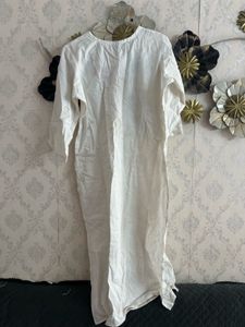 White Embroidered Kurta