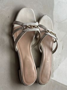 Chic White Chain Accent Sandals