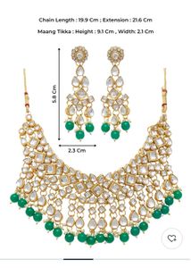 Stunning Kundan Necklace Set
