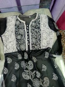 Chikankari kurti