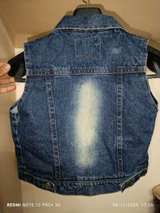 Girl's Sleevless Denim Jacket / Vest