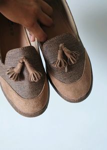 Brown Loafers 🌷