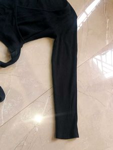 Black Long Sleeve Crop Top
