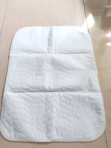 Waterproof Baby's Diaper Changing Drysheet.