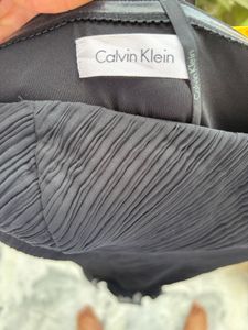 CALVIN KLEIN Elegant Black Cocktail Dress