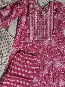 Beautiful Pink Floral Kurta Set