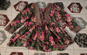 Floral Print short kurty