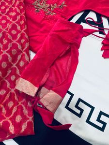 Pink Embroidered Kurta Set with dupatta Du