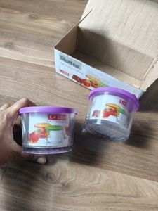 2 Glass Containers With Lid