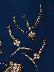 Exquisite Indian Bridal Jewellery Set