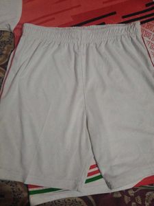 women's Sporty White Graphic T-Shirt &amp; shorts