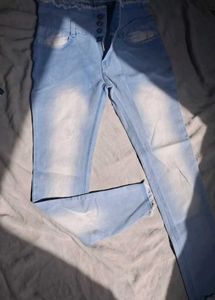 Blue Distressed Denim Jeans combo