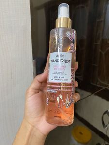 Nykaa Wanderlust Dreaming of Paris Mist