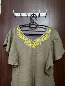 Embroidered top with Flared Sleeves