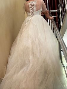 Elegant cream golden handwork gown🎀❤️🦋