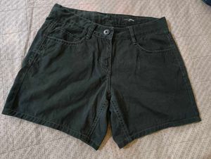 Short jeans