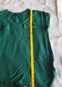 Green V-Neck Pocket T-Shirt