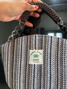 Stylish Woven Handbag
