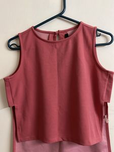 Chic Forever 21 Sleeveless Layered Top