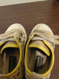 Sparkly Gold casual Baby shoes