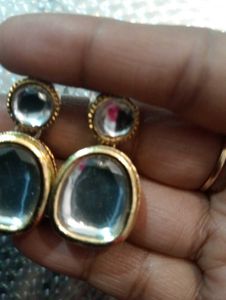 Elegant Kundan Stone Earrings