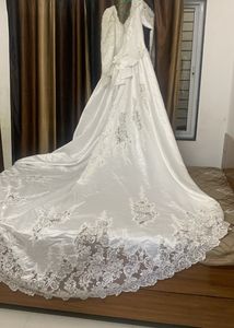 Wedding Gown So Beautiful 🤩