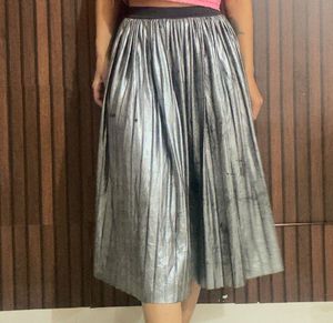 Metallic Silver Pleated Skirt