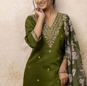 Elegant Green Embroidered Kurta Set