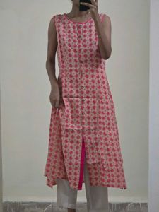 Chic Pink Floral Sleeveless Kurta