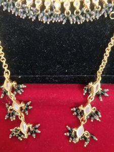 Trendy Kundan Set