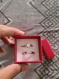 Set of Elegant Diamond Rings