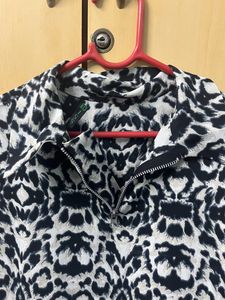 Black And White Printed Sleeveless Top